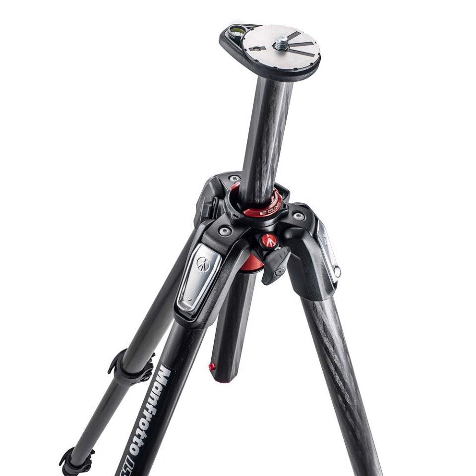 Chân máy ảnh Manfrotto 055 Carbon 3-Section Black