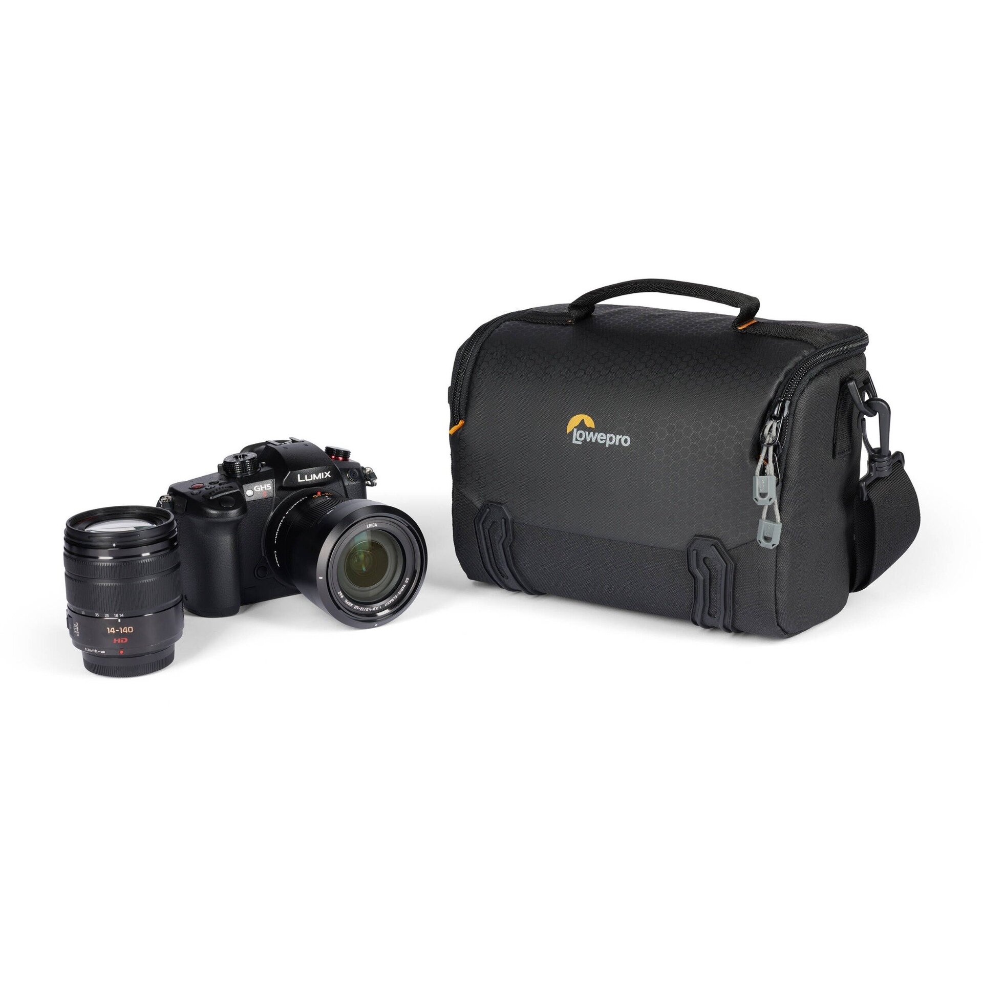 Túi máy ảnh Lowepro Adventura SH 160 III Black