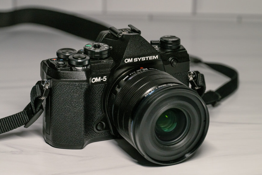OM SYSTEM OM-5 Mark II được ví như chiếc máy ảnh du lịch tiện lợi OM SYSTEM OM-5 Mark II được ví như chiếc máy ảnh du lịch tiện lợi