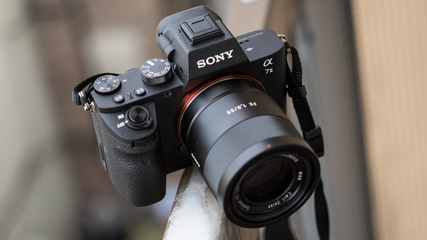 Sony A7 Mark II được đánh giá cao ngay từ khi ra mắt.