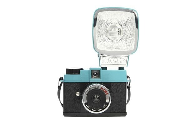 TỔNG HỢP NHỮNG CHIẾC MÁY ẢNH PHIM ‘XINH XẺO HẾT PHẦN THIÊN HẠ’ CỦA LOMOGRAPHY